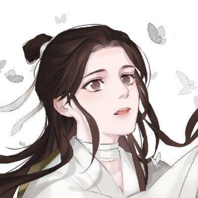 蟒蛇吞鸡后被卡鸡笼